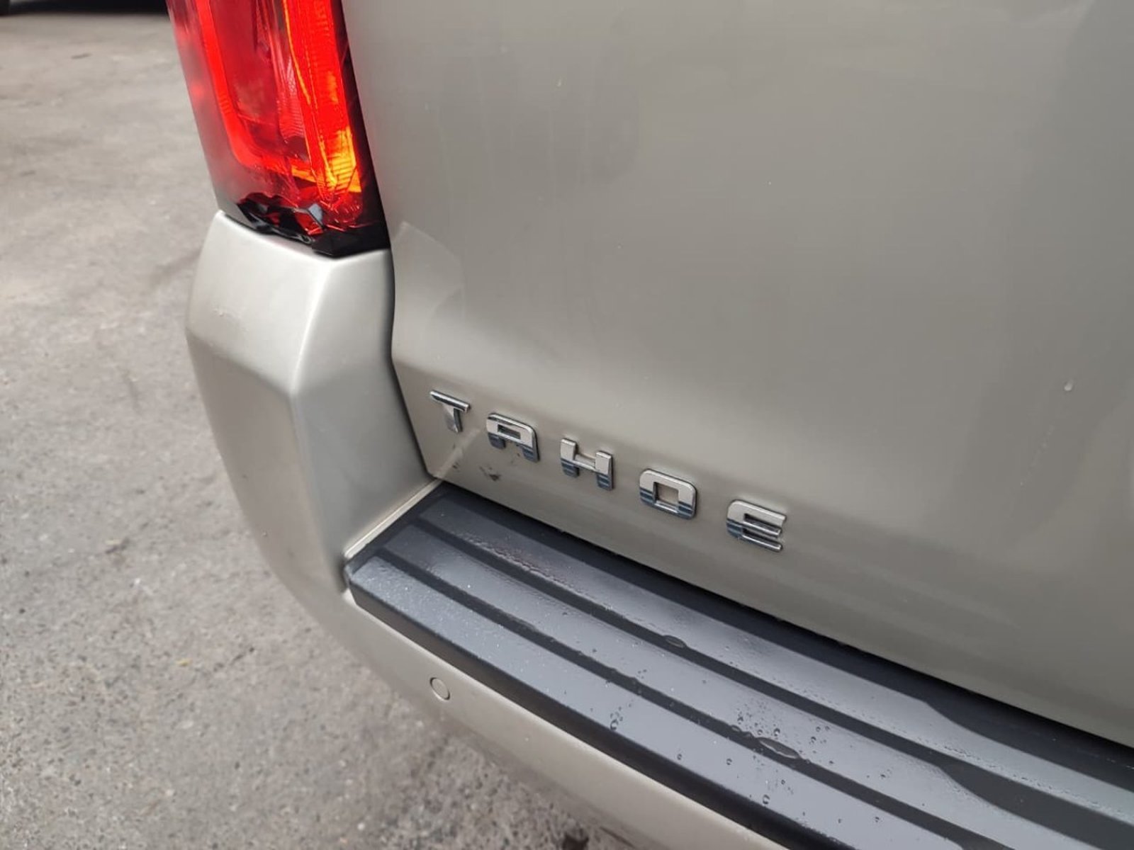 CHEVROLET TAHOE LT 4WD 5.3 2018 - Imagen 8 de 16