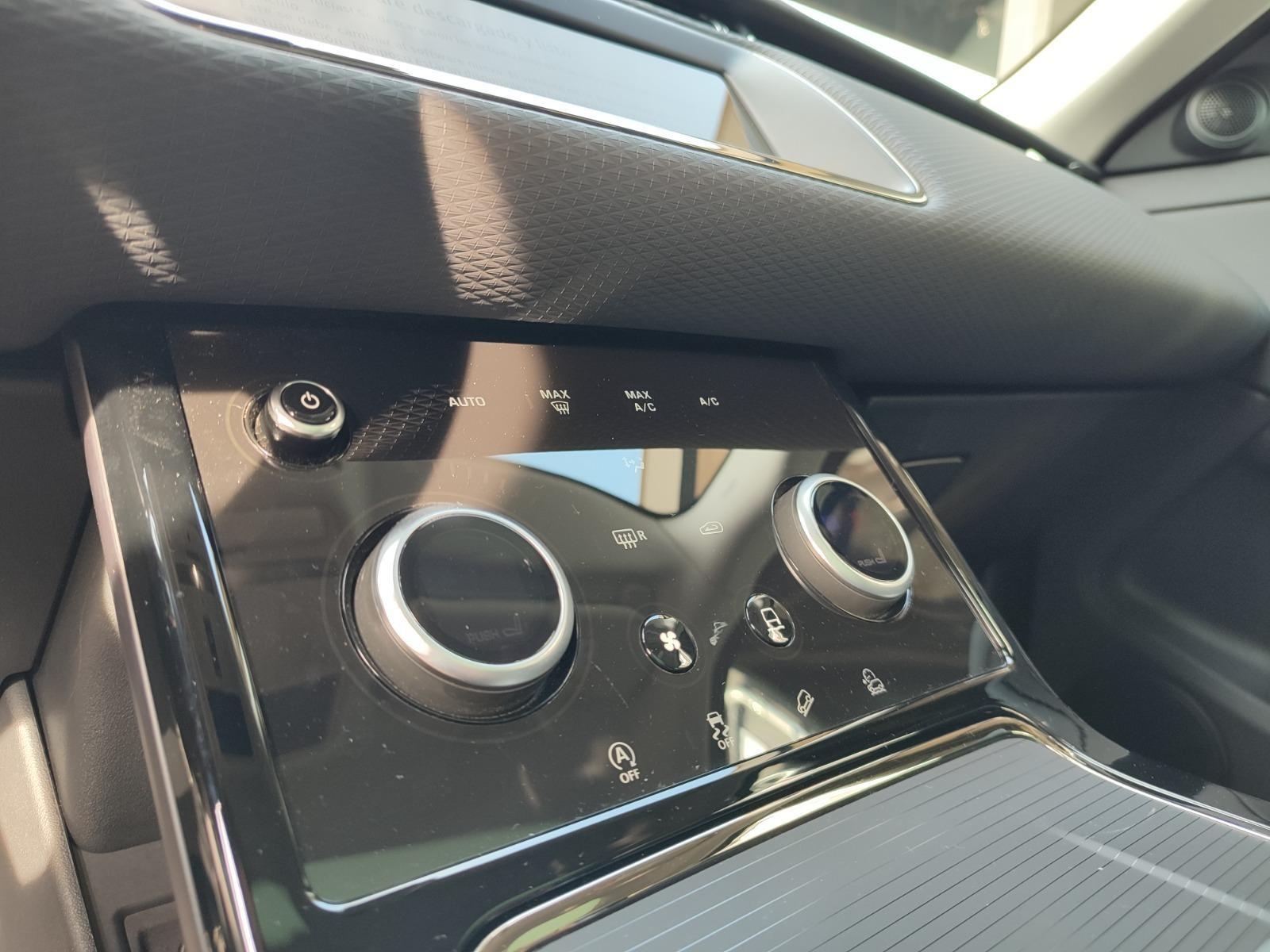 LAND ROVER RANGE ROVER EVOQUE R-DYNAMIC S 2.0 P250 4WD 2024 - Imagen 12 de 16