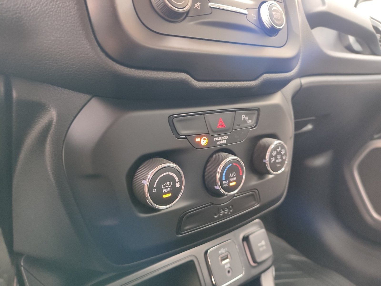 Jeep RENEGADE SPORT 1.7 2022 - Imagen 14 de 16