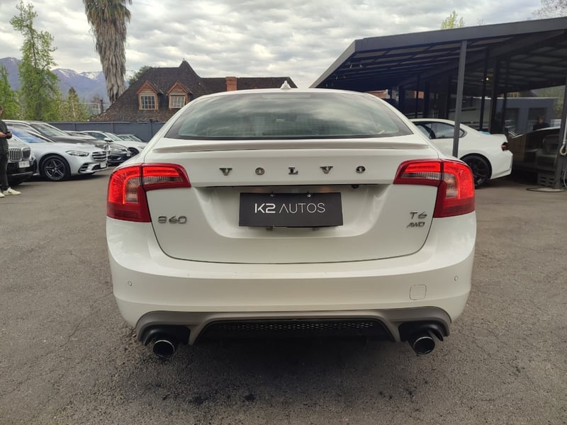 Volvo S60 T6 RDESIGN 4WD 2.0 2018 - Imagen 6 de 16