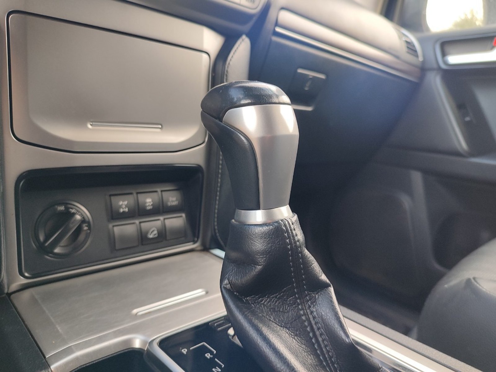 Toyota LAND CRUISER PRADO VX 5P 4WD 4.0 2022 - Imagen 14 de 18