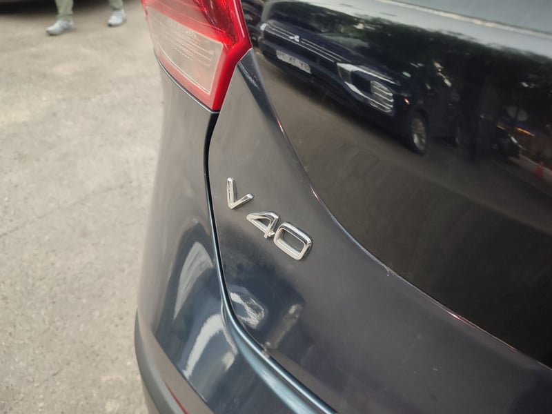Volvo V40 CROSS COUNTRY AWD LIMITED 2019 - Imagen 9 de 17