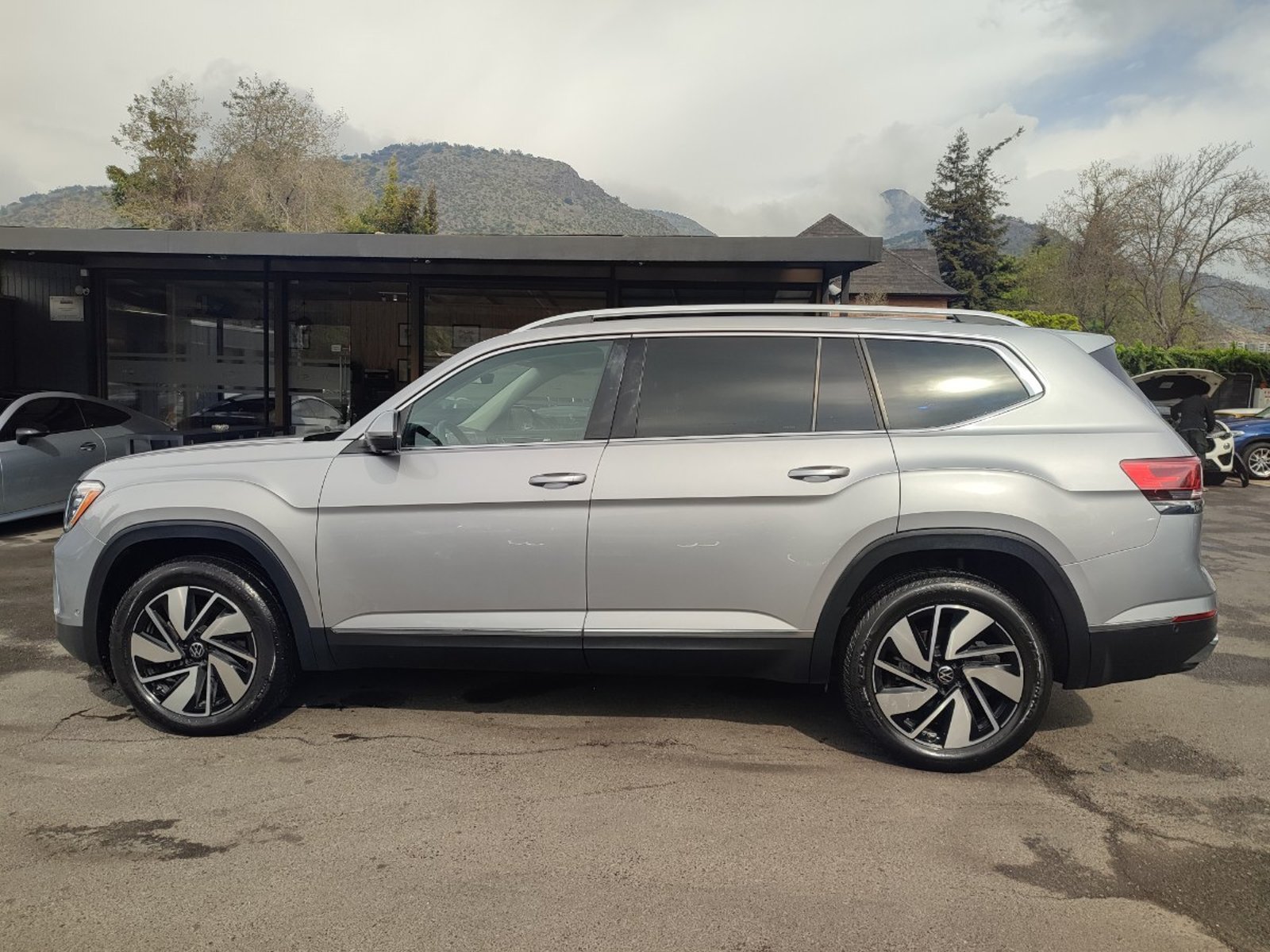 Volkswagen ATLAS LIMITED 2.0 TSI 4MOTION AT 2025 - Foto 5 de 18