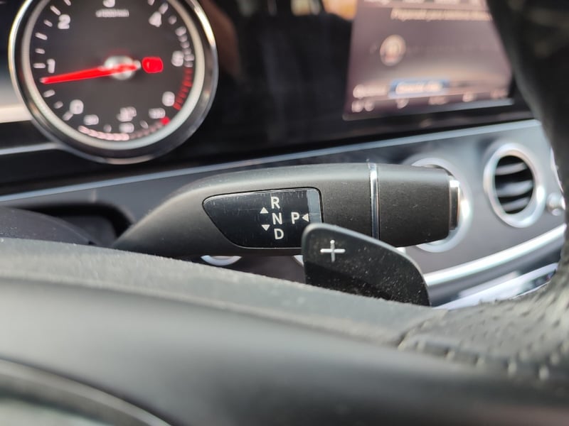 Mercedes-Benz E220 D 2.0 AT 2017 - Imagen 14 de 16