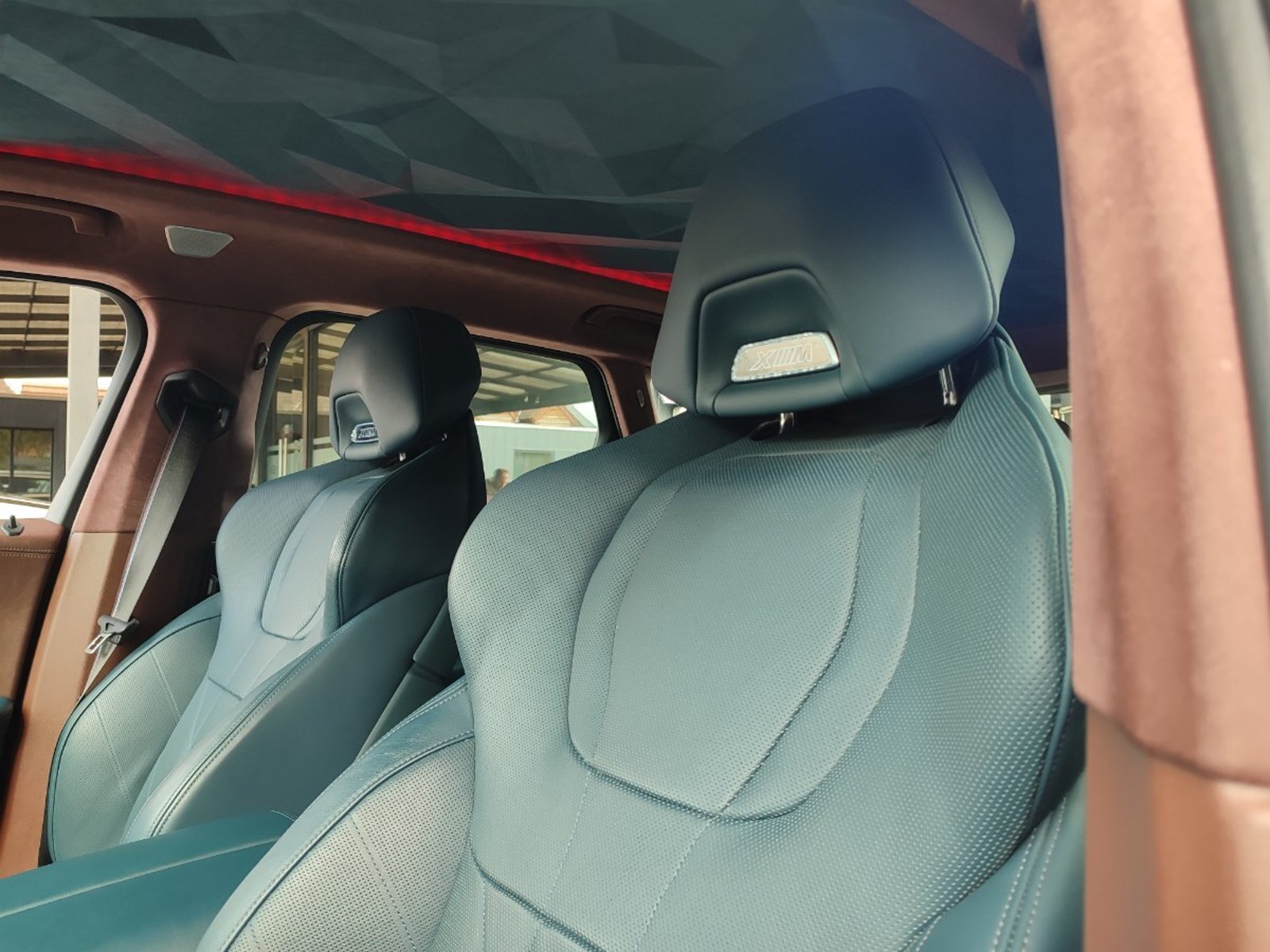BMW XM 4.4 V8 HYBRID TWINPOWER TURBO 2024 - Imagen 13 de 19