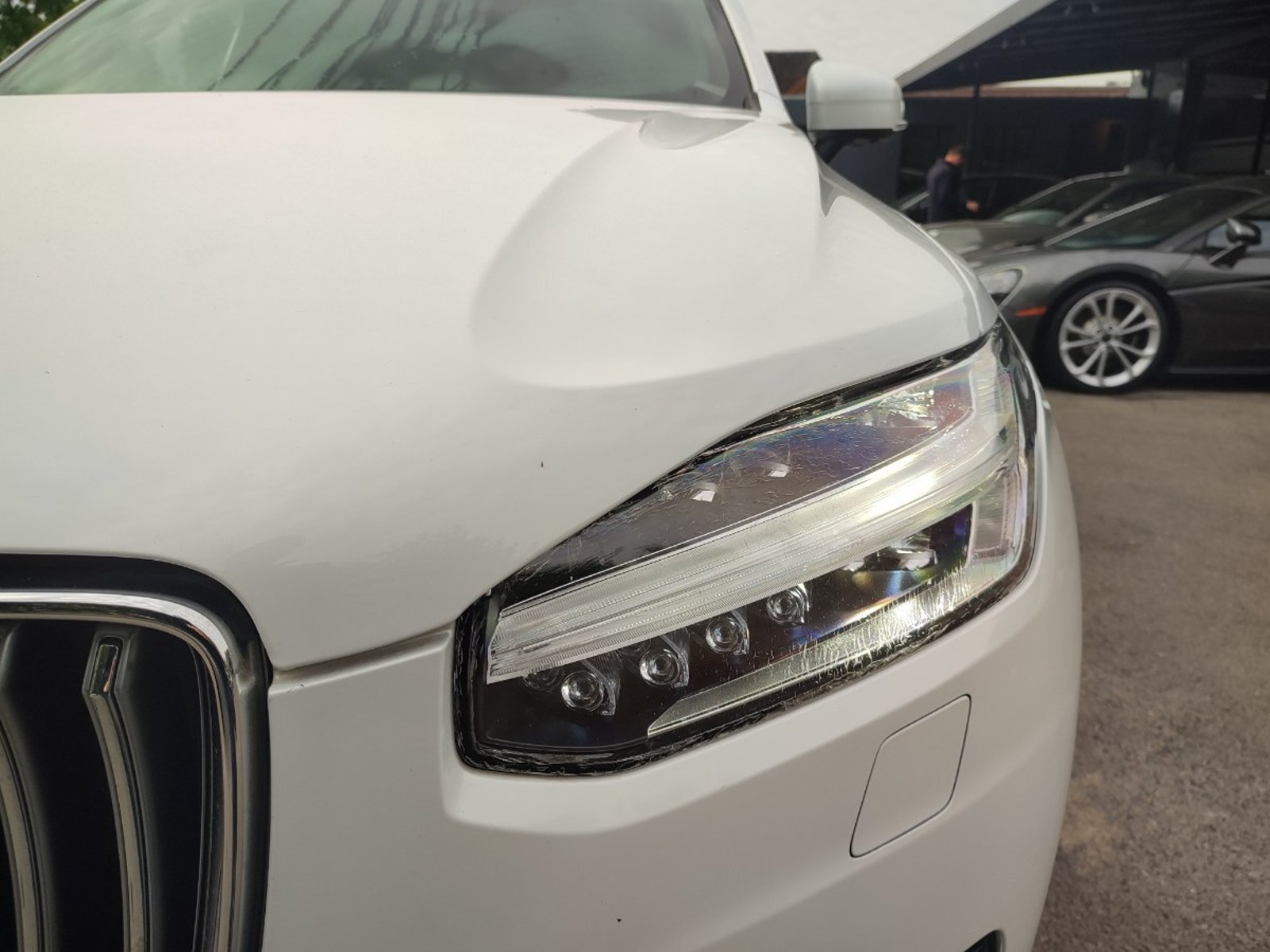 Volvo XC90 D5 INSCRIPTION 2.0 4WD 2020 - Foto 3 de 19