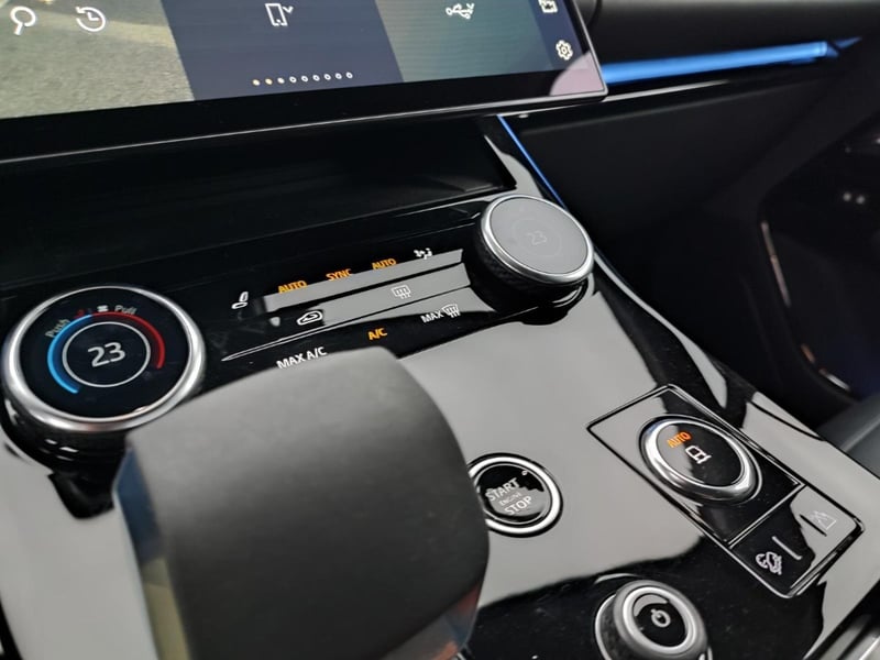 Land Rover RANGE ROVER SPORT 3.0ID DYNAMIC SE 4WD 2023 - Imagen 14 de 16