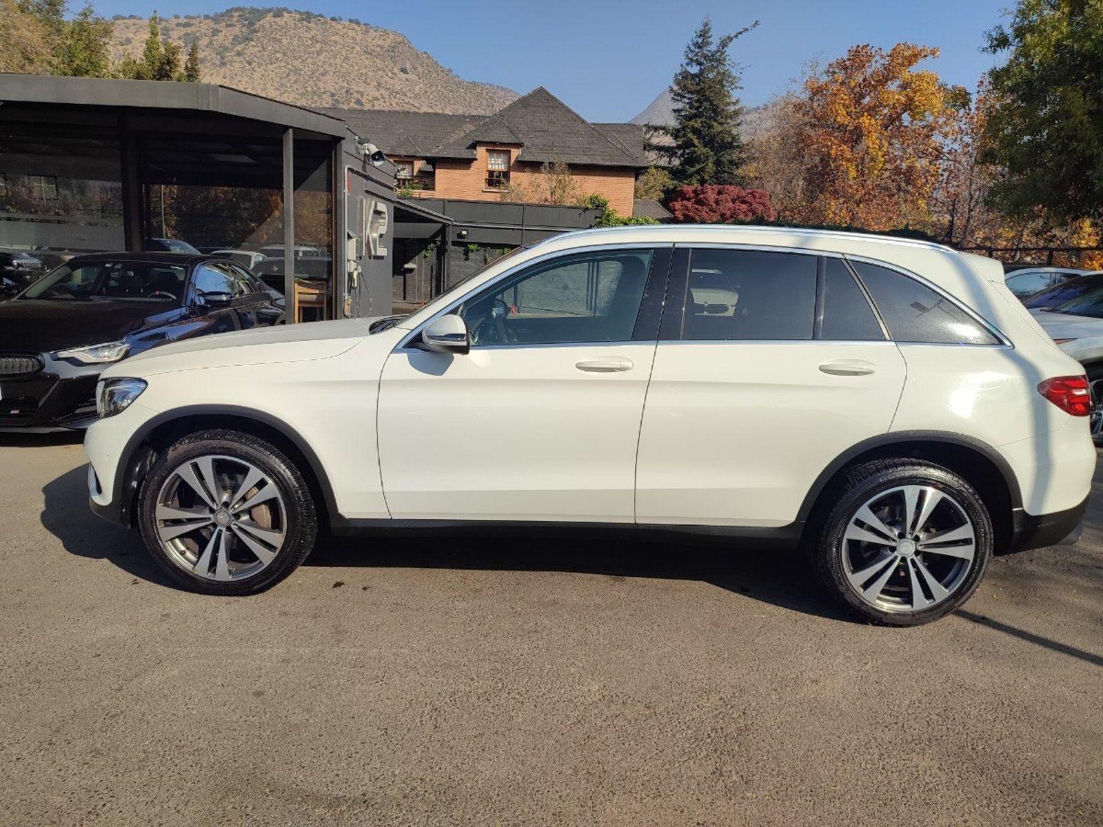 MERCEDES-BENZ GLC 250 2.0 4MATIC AT 2016 - Foto 5 de 18