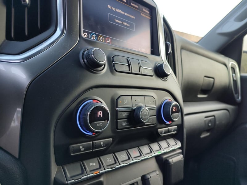 Chevrolet SILVERADO LT TRAILBOSS 5.3 4X4 2022 - Imagen 11 de 17