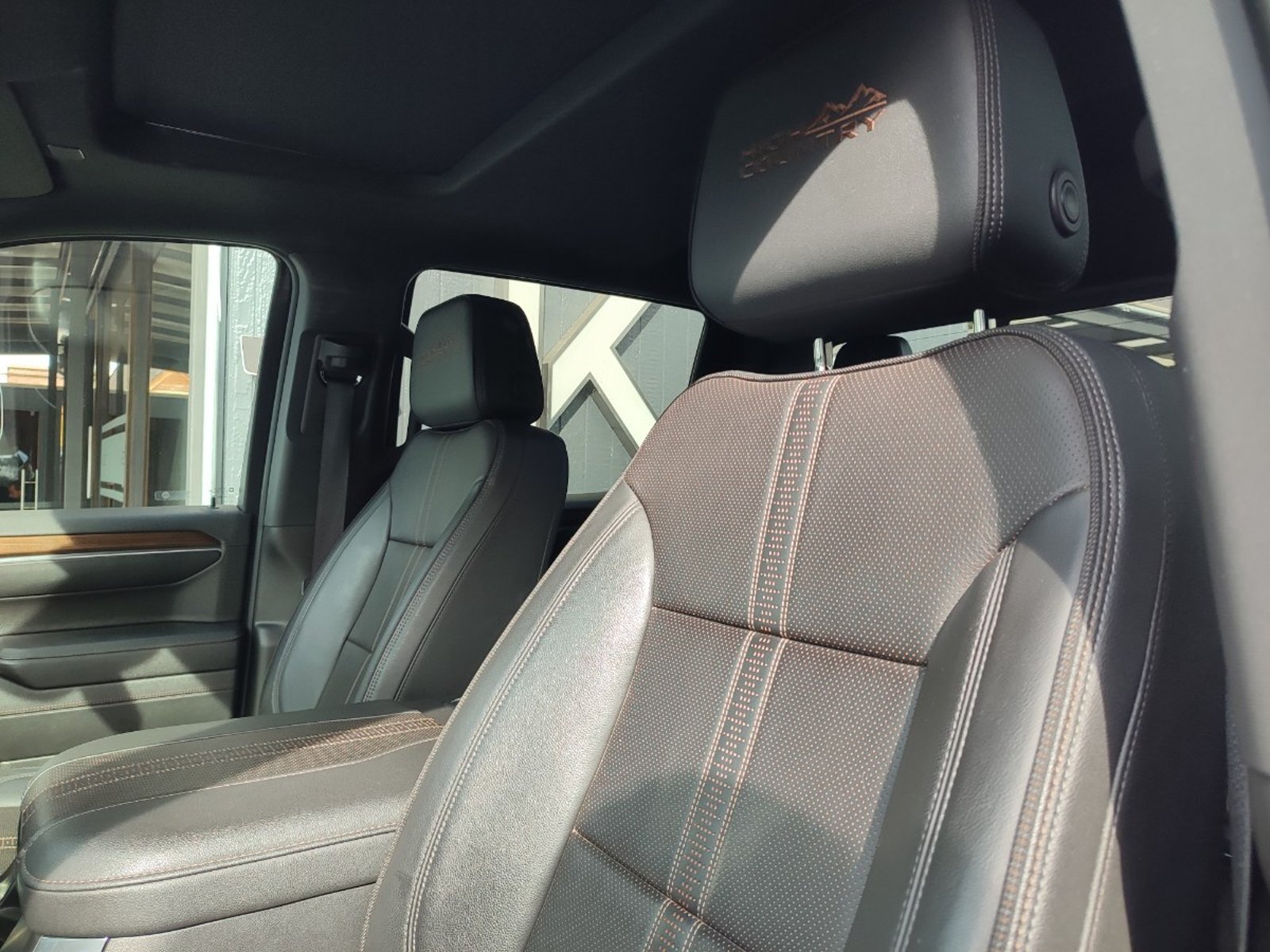 CHEVROLET SILVERADO HIGH COUNTRY 3.0 DT 4WD 2023 - Imagen 13 de 17
