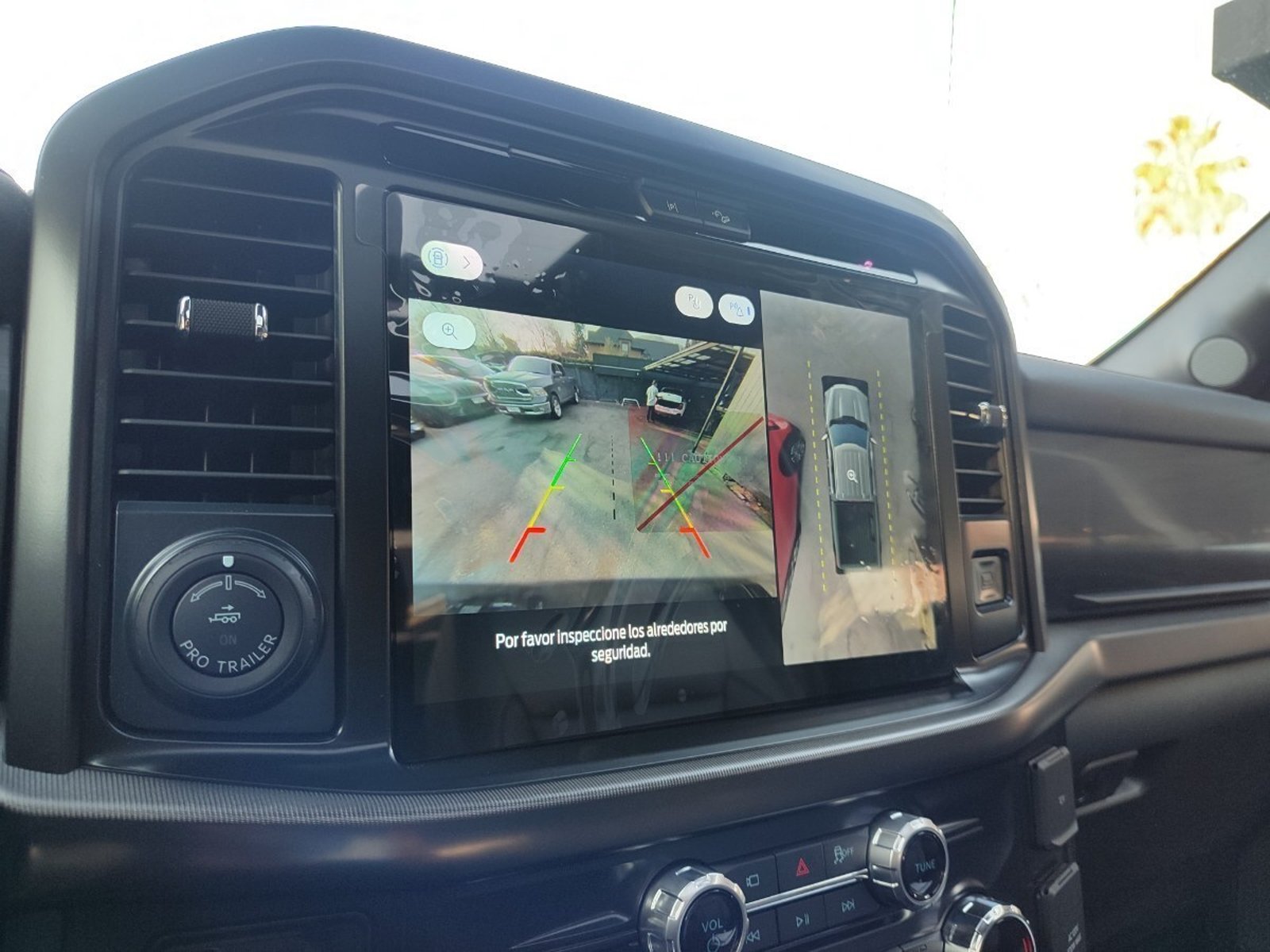 Ford F-150 LARIAT BLACK 5.0 V8 4X4 2026 - Imagen 14 de 14