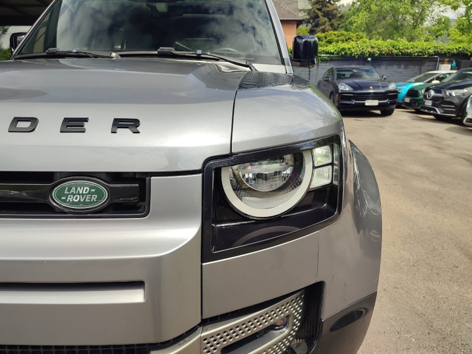 Land Rover DEFENDER X-DYNAMIC S 3.0 4WD 2024 - Foto 3 de 16