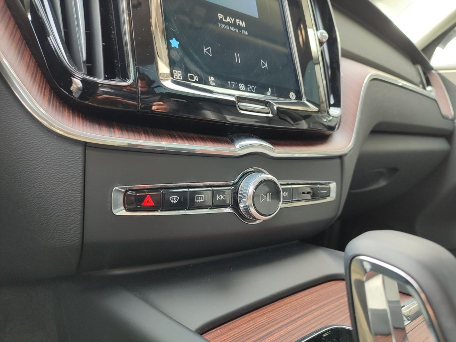Volvo XC60 II B5 PLUS 4X4 2.0 2025 - Imagen 13 de 18