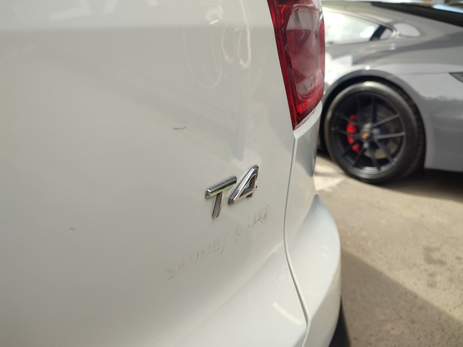 Volvo XC40 T4 KINECT 2.0 AT 2020 - Imagen 9 de 17