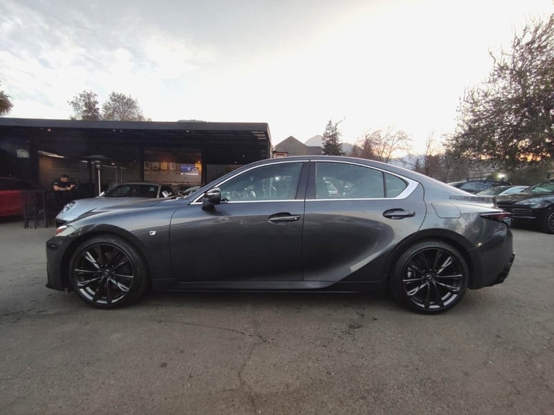 Lexus IS300 F SPORT 2.0 2024 - Imagen 4 de 17