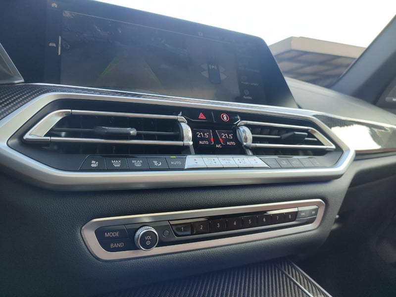BMW X5 XDRIVE M50I 4.4 V8 AT 2023 - Imagen 16 de 19