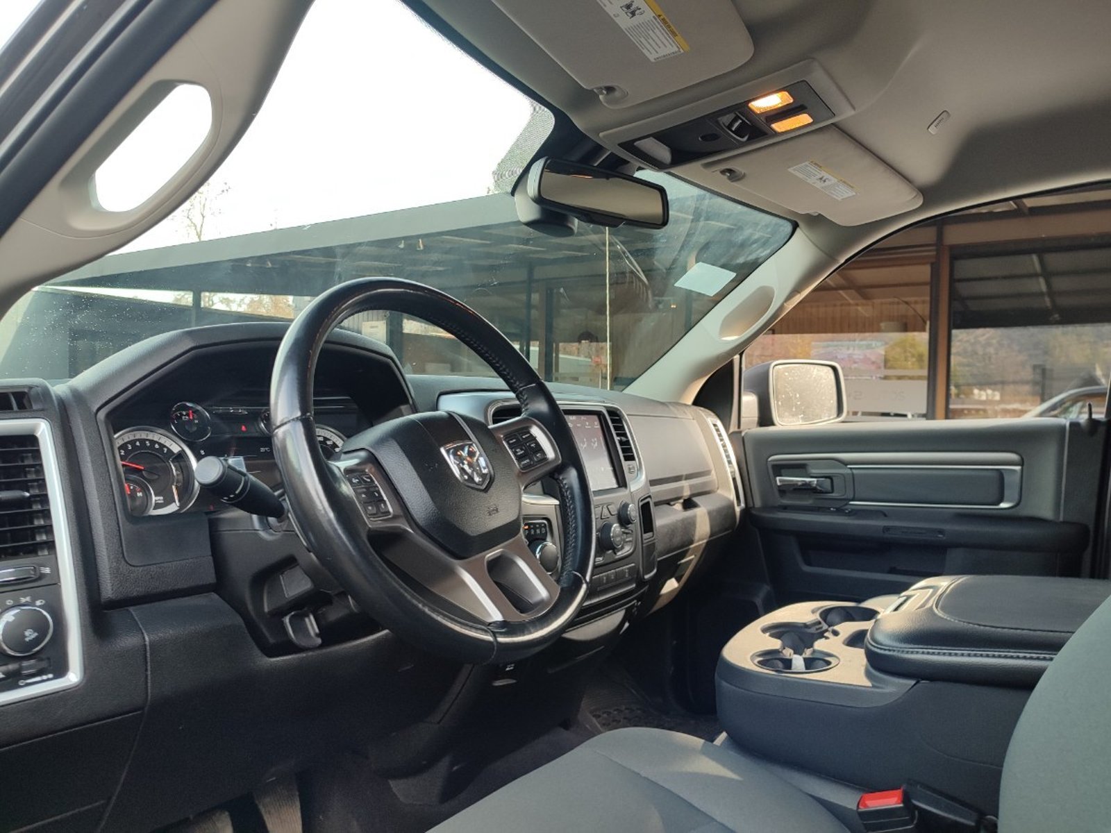 RAM 1500 SLT CREW CAB 3.6 4X4 2023 - Imagen 11 de 16