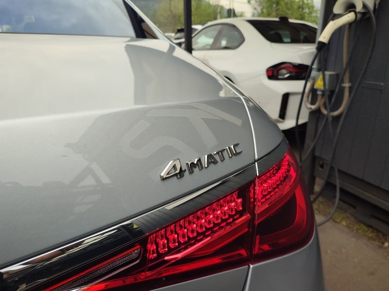 Mercedes-Benz S580 L 4.0 V8 4MATIC EQ BOOST 2025 - Imagen 8 de 19