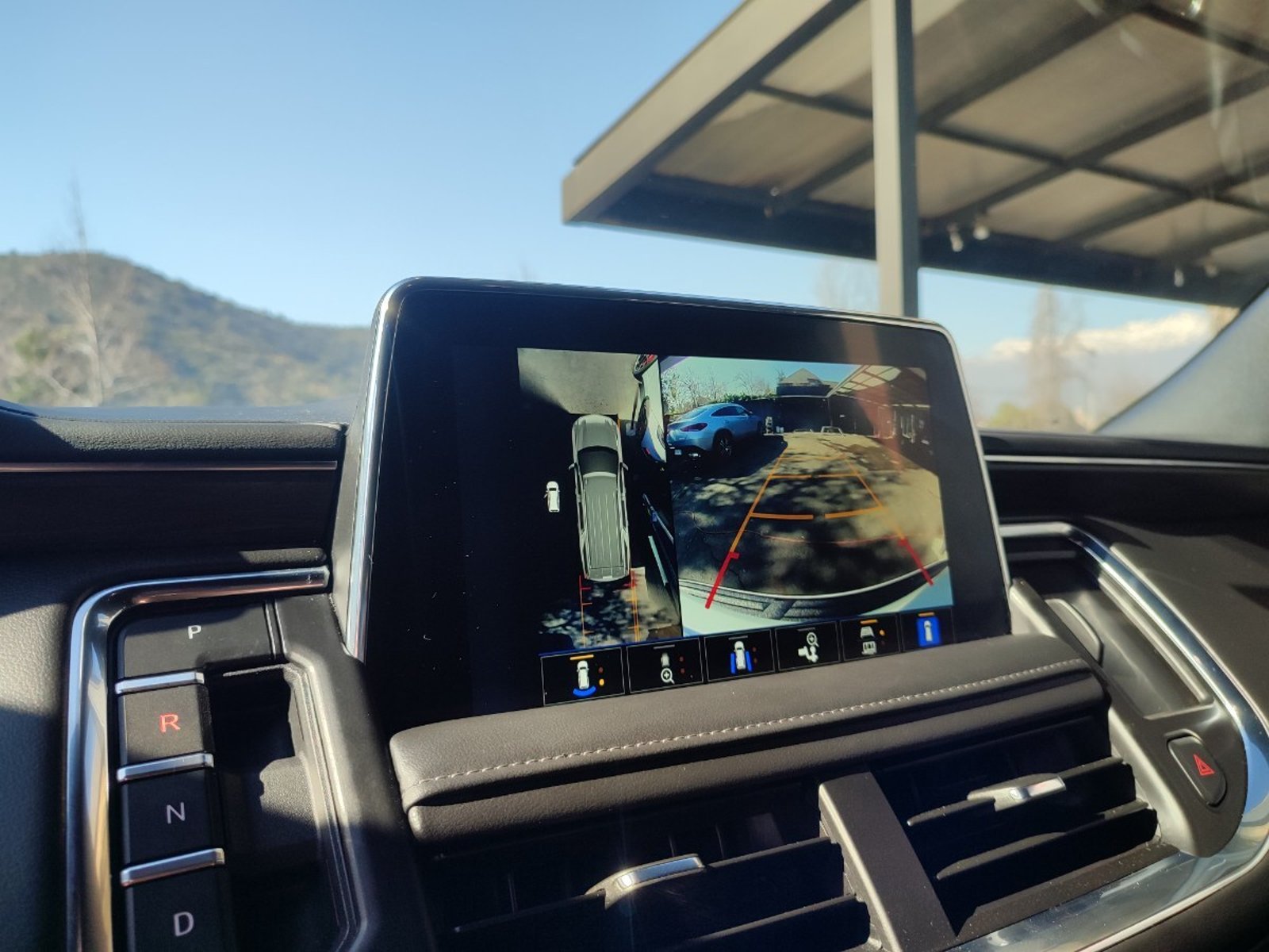 Chevrolet SUBURBAN Z71 5.3 4WD 2025 - Imagen 15 de 18