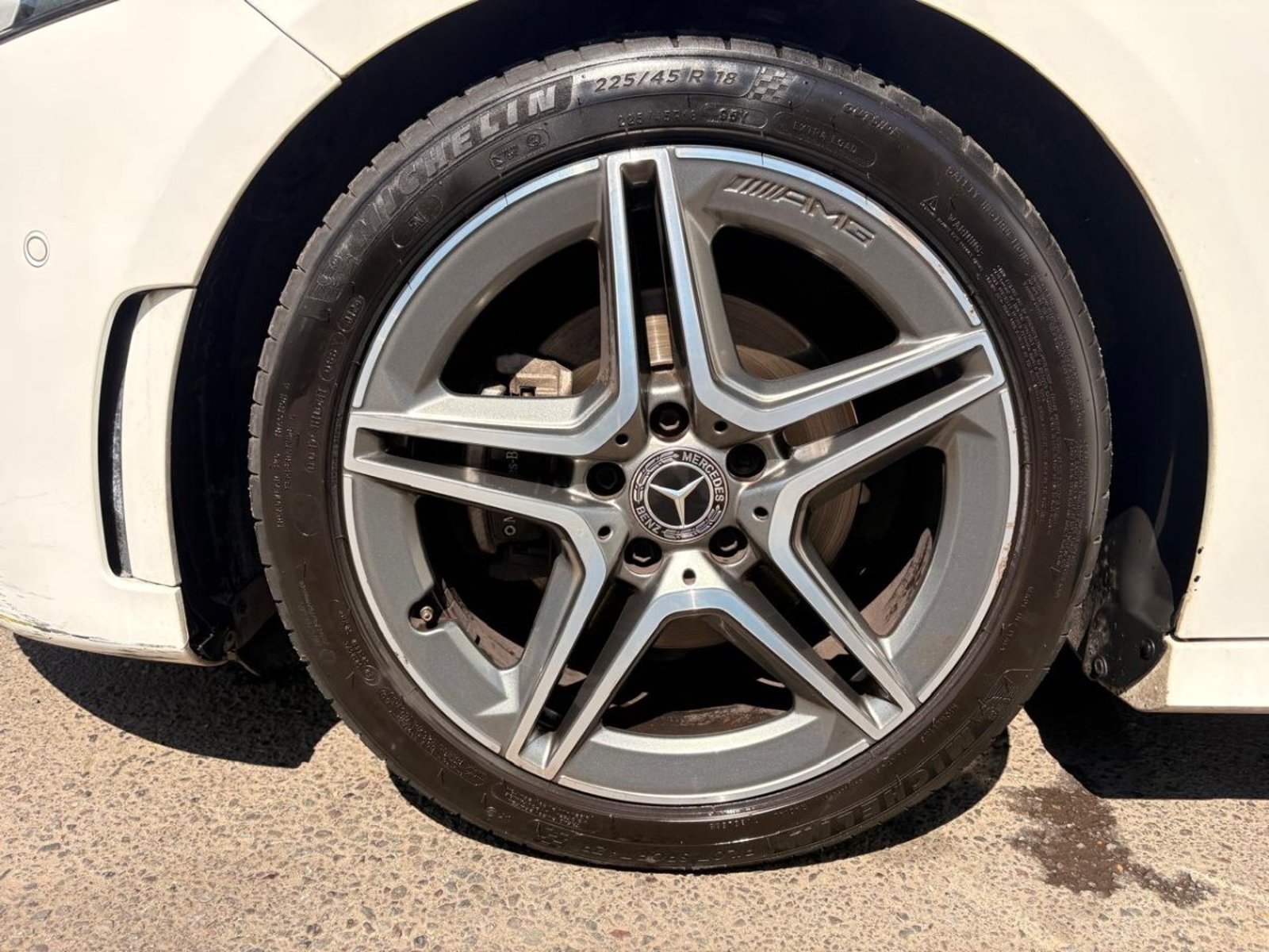 Mercedes-Benz A200 HB AMG LINE 1.3 AT 2019 - Imagen 7 de 15
