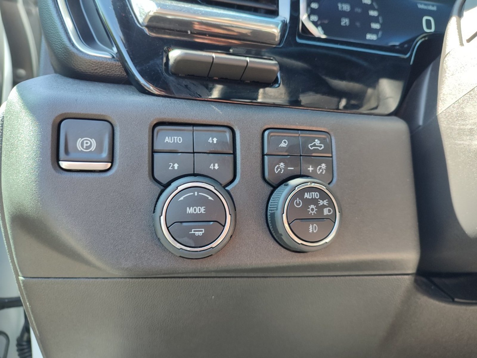 Chevrolet SILVERADO HIGH COUNTRY 3.0 DT 4WD 2025 - Imagen 19 de 19