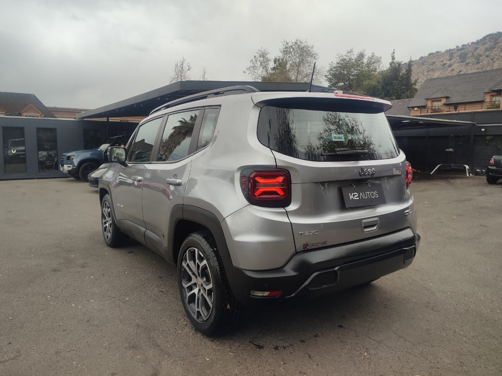 Jeep RENEGADE LONGITUDE 1.3T AT 2024 - Imagen 8 de 17