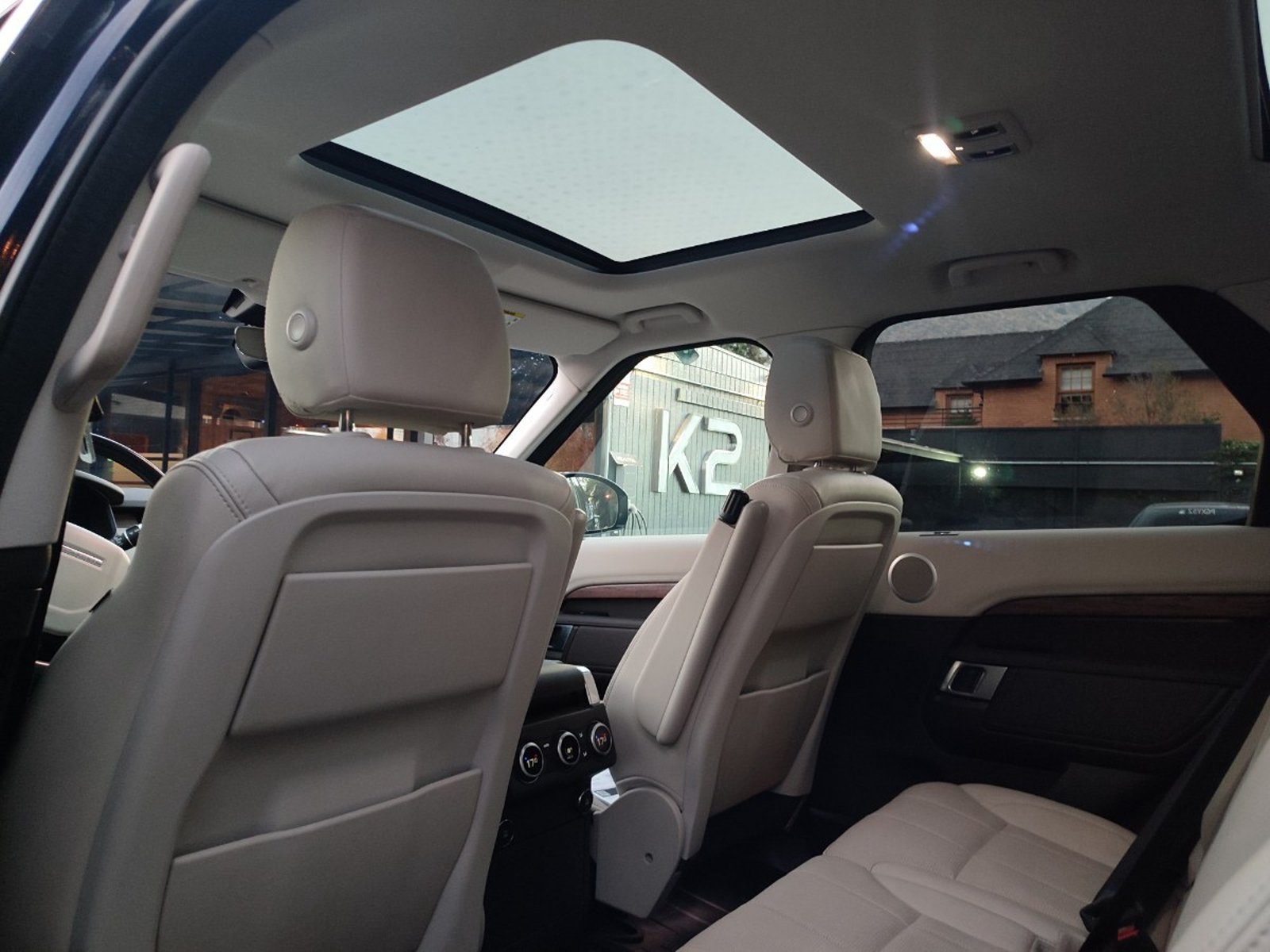LAND ROVER DISCOVERY 3.0 V6 S/C 4X4 HSE 2020 - Imagen 10 de 20
