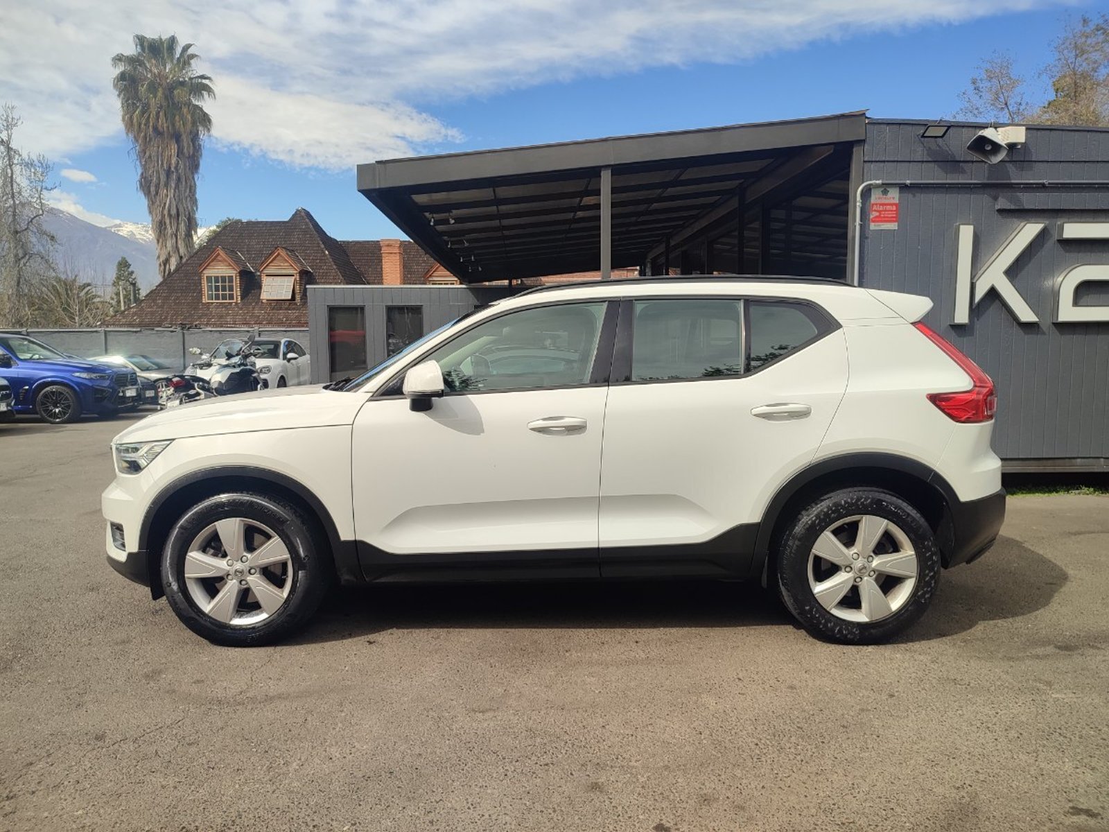 Volvo XC40 T4 KINECT 2.0 AT 2020 - Imagen 4 de 17