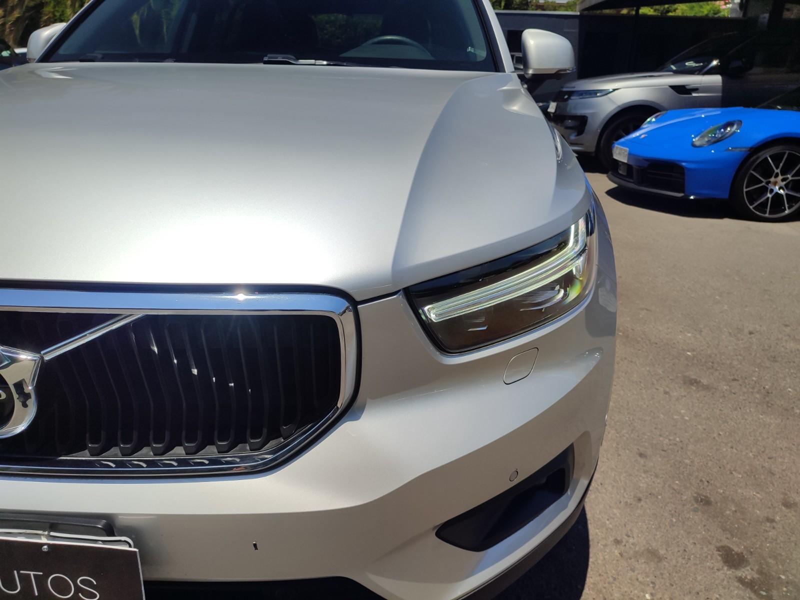 Volvo XC40 T5 MOMENTUM PLUS 4WD 2.0 2019 - Foto 2 de 17