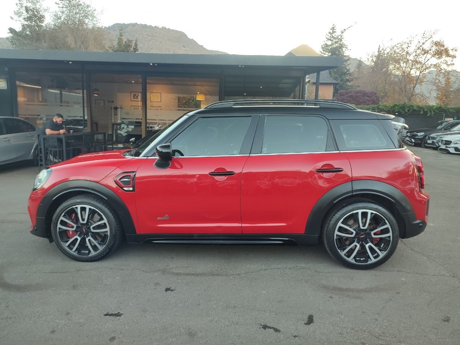 Mini COUNTRYMAN JCW ALL4 2.0 2022 - Foto 5 de 18