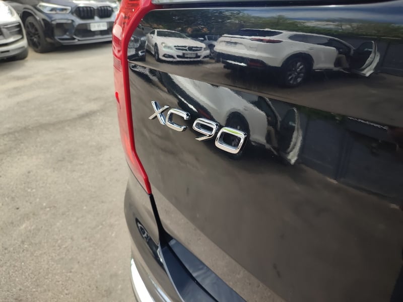 Volvo XC90 T8 II RECHARGE PLUS 2.0 AWD 2024 - Imagen 9 de 18