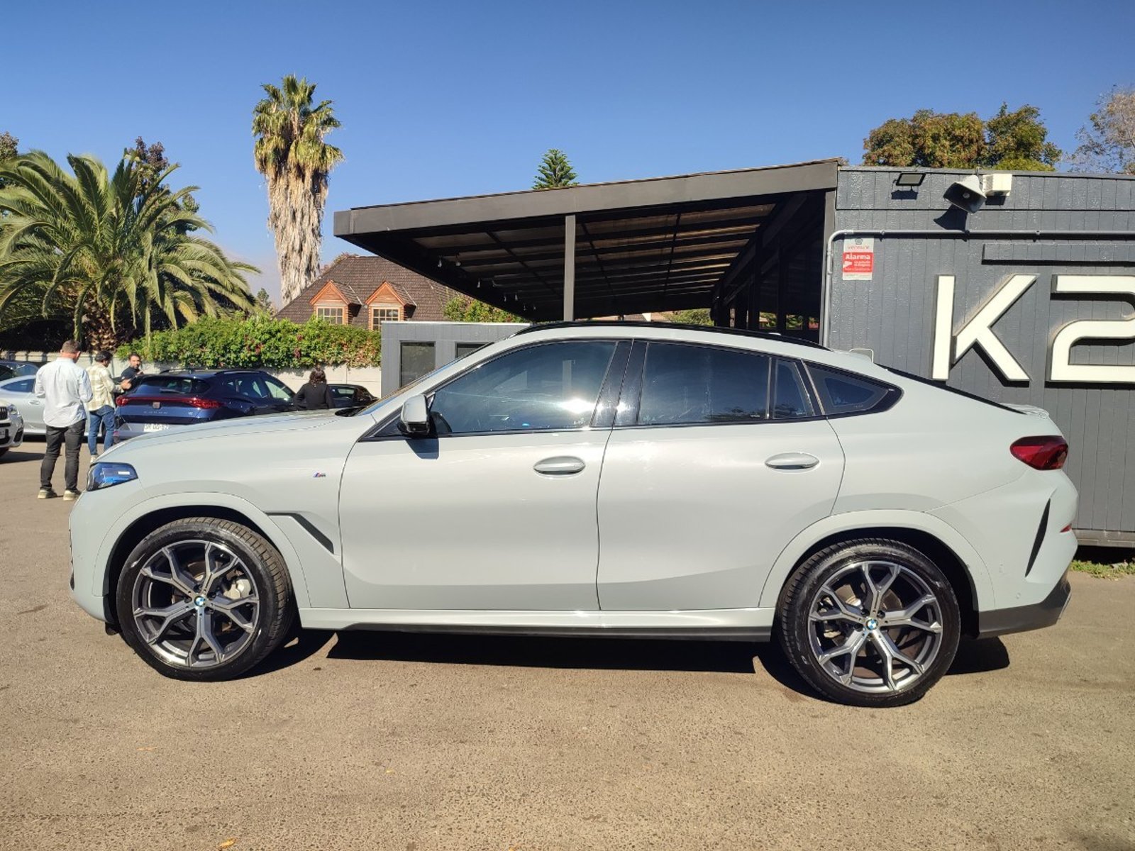 BMW X6 XDRIVE 30D MSPORT 3.0 4WD 2024 - Foto 5 de 18