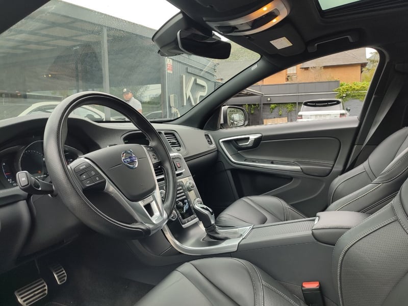 Volvo S60 T6 RDESIGN 4WD 2.0 2018 - Imagen 9 de 16