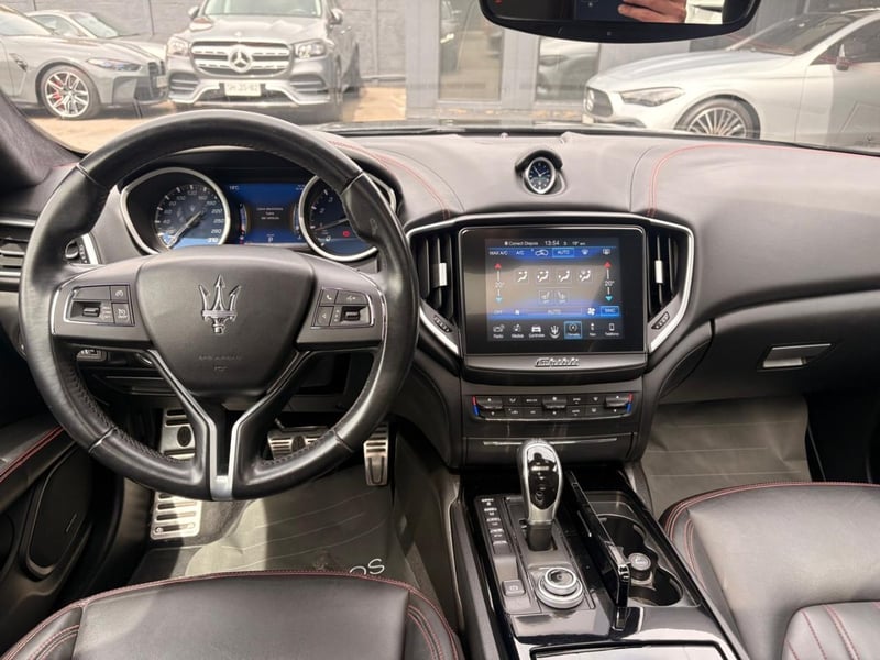 Maserati GHIBLI S 3.0 AUT 2018 - Imagen 12 de 17