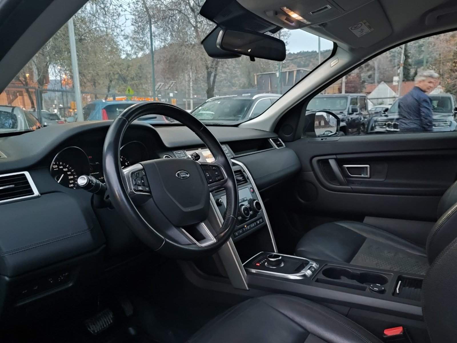 LAND ROVER DISCOVERY SPORT 2.0 SE 4X4 2019 - Imagen 11 de 17