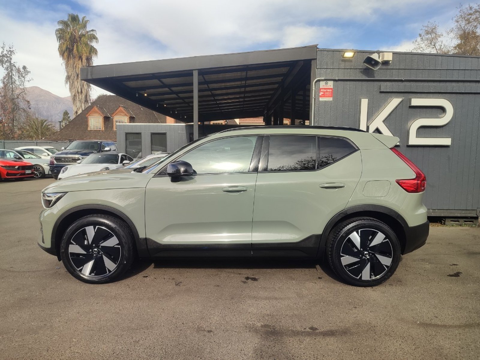 Volvo EX40 P6 RWD AT 2026 - Foto 5 de 18
