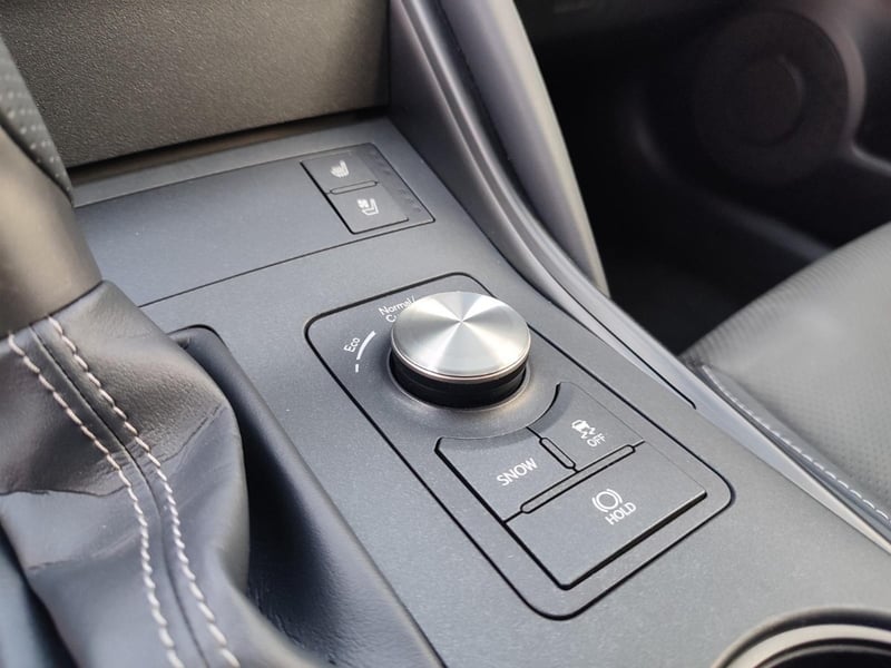 Lexus IS300 F SPORT 2.0 2024 - Imagen 14 de 17