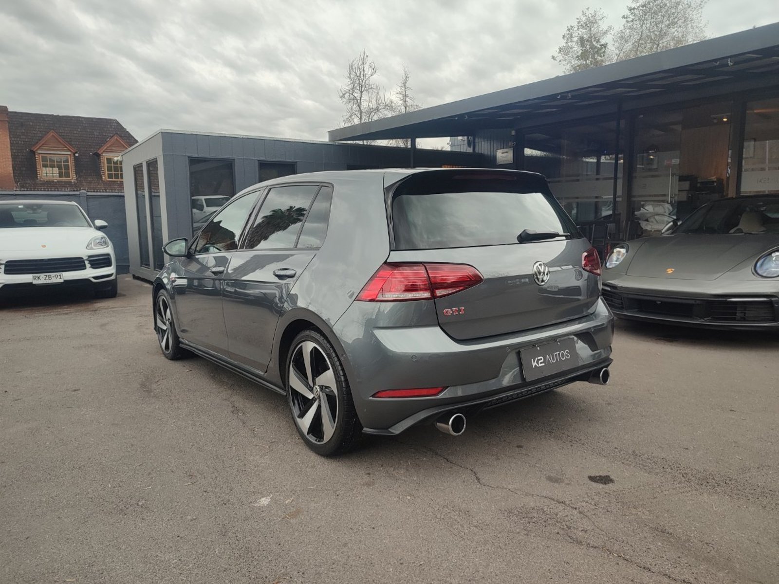 Volkswagen GOLF GTI 2.0 TSI DSG 2020 - Imagen 8 de 17