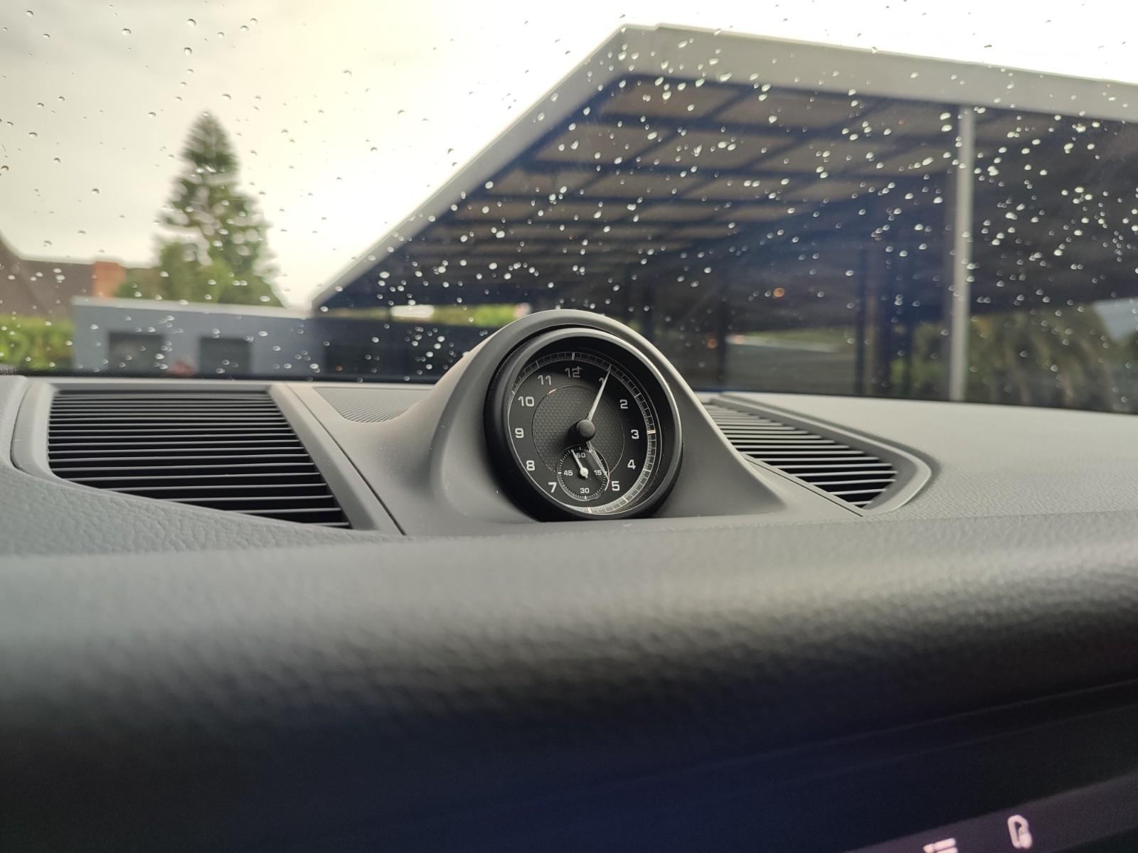 PORSCHE MACAN R4 III 4WD 2.0 2023 - Imagen 16 de 17