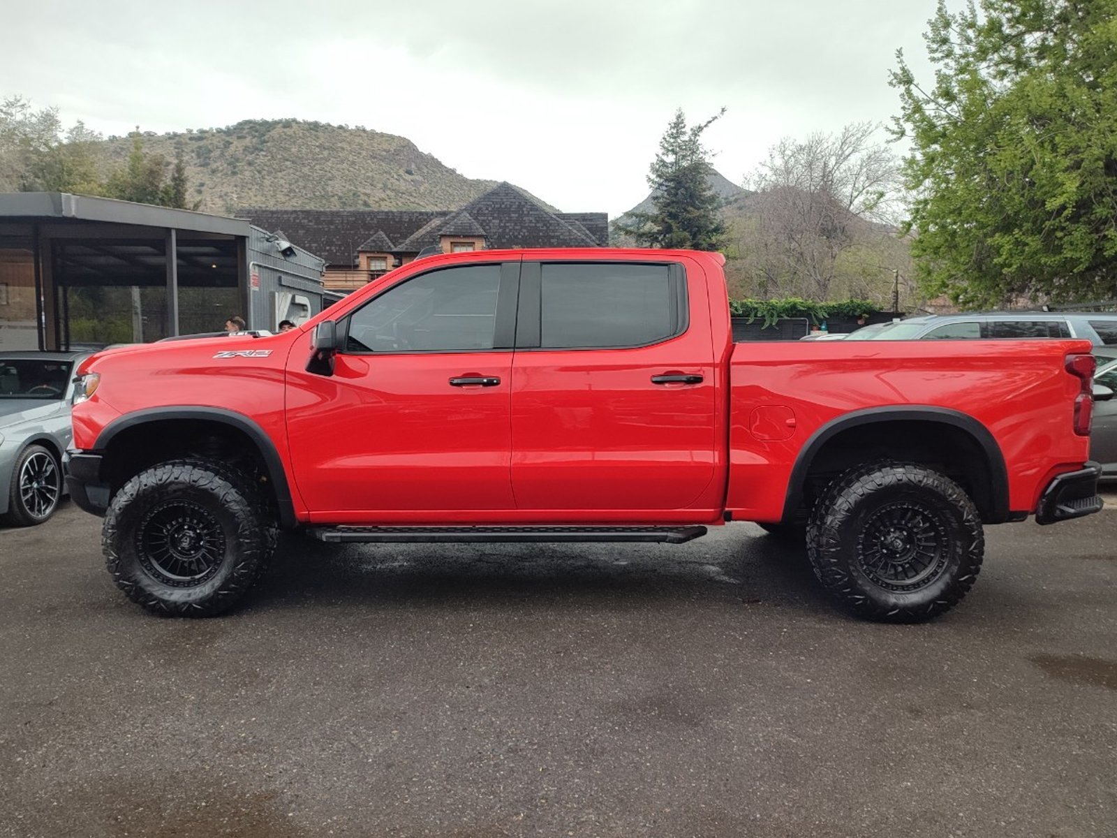 Chevrolet SILVERADO ZR2 6.2L 4WD 2023 - Imagen 5 de 18