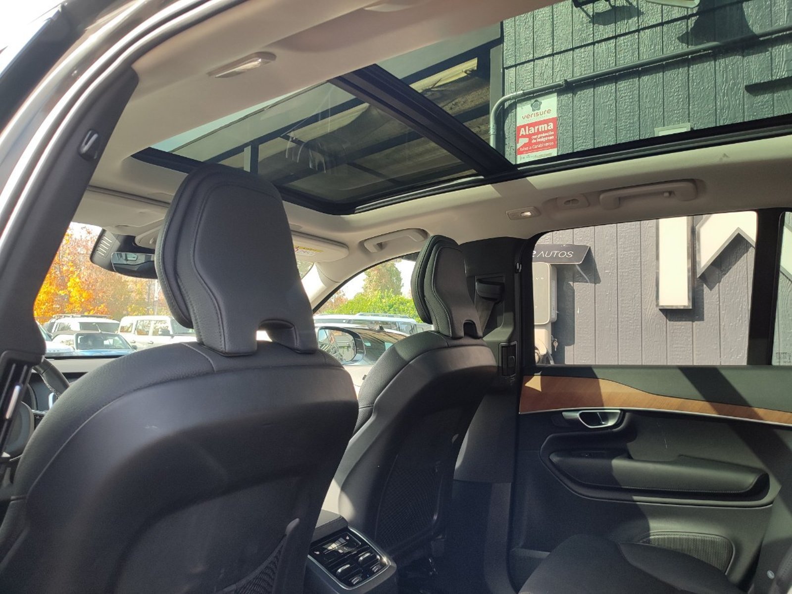 VOLVO XC90 T8 PLUS MHEV 2.0 4X4 2024 - Imagen 10 de 17