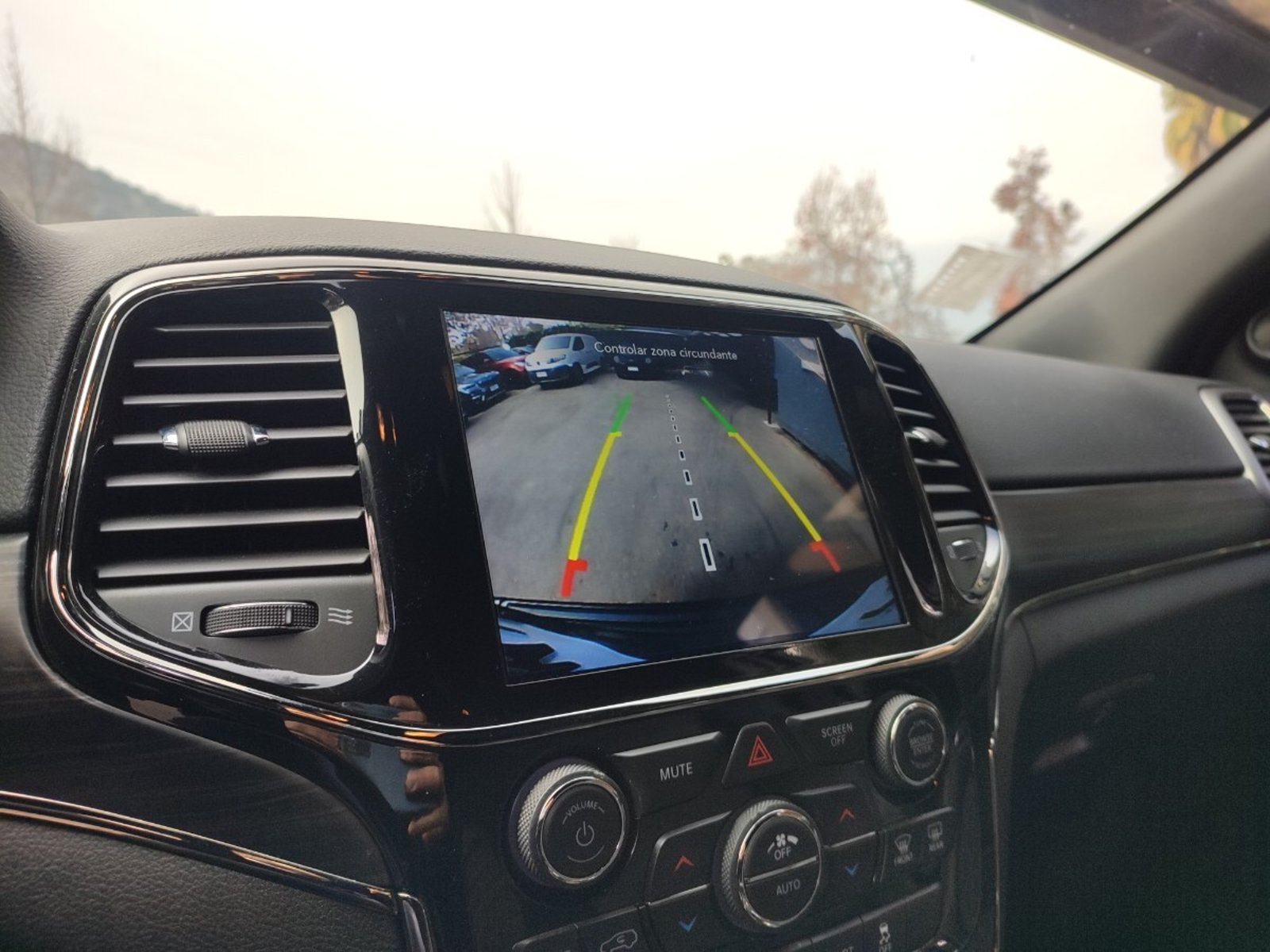 Jeep GRAND CHEROKEE LIMITED X 3.6 4X4 2022 - Imagen 16 de 17