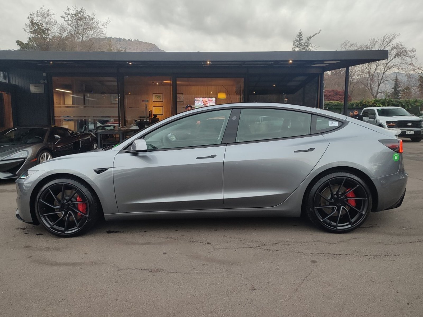 TESLA MODEL 3 PERFORMANCE 2026 - Foto 4 de 15