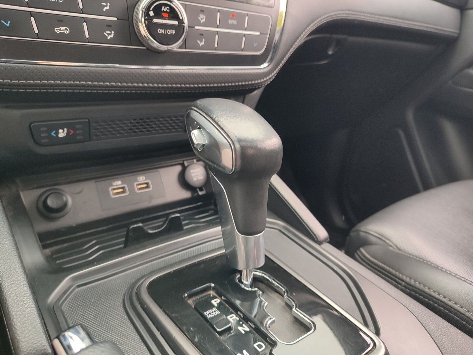 SsangYong MUSSO GRAND LIMITED PLUS 2.2 4WD AT 2024 - Imagen 14 de 17