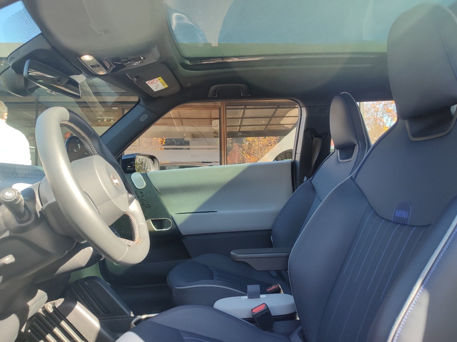 MINI COOPER SE FAVOURED 2025 - Imagen 10 de 16