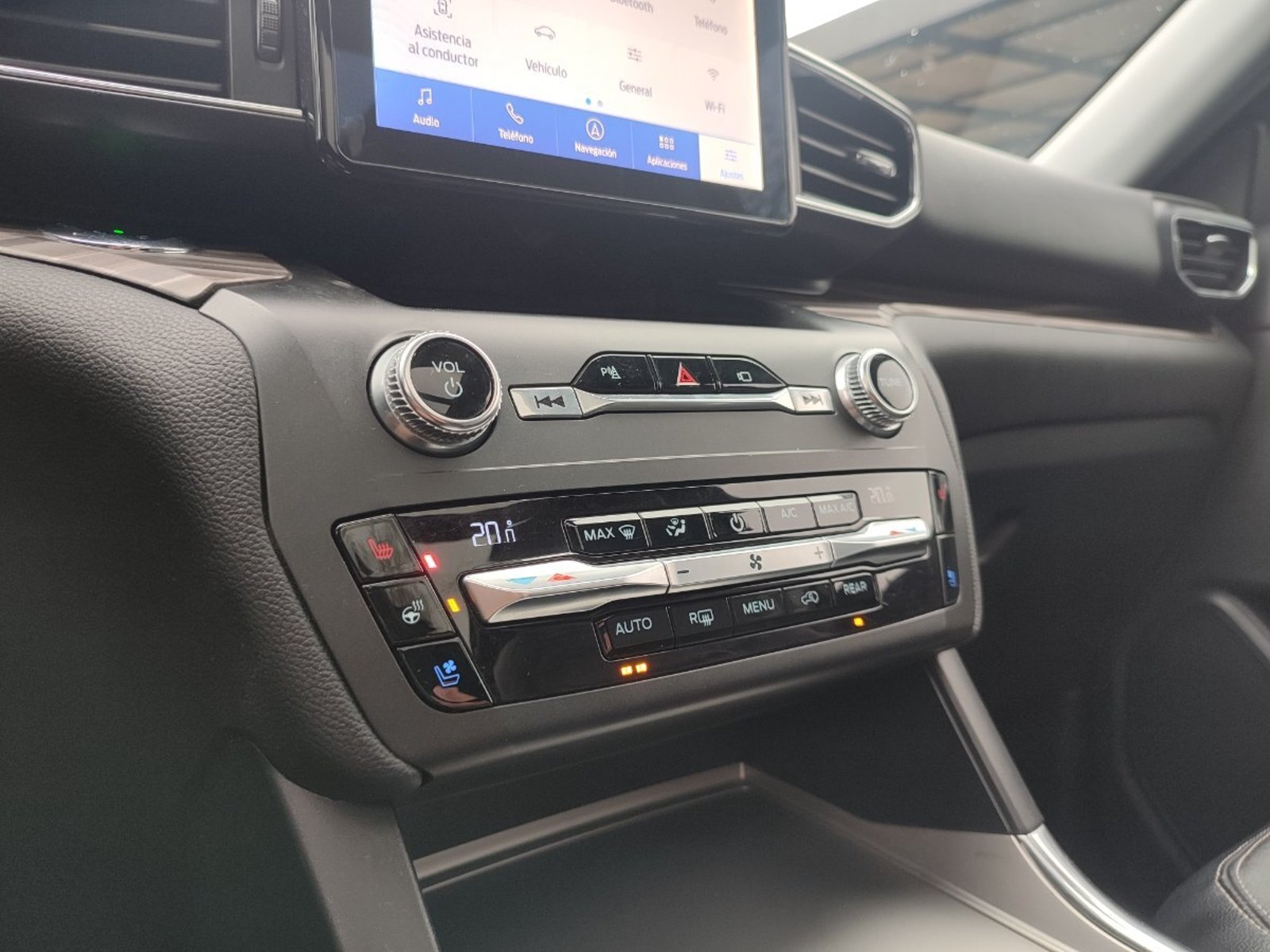 Ford EXPLORER LIMITED 2.3 4WD 2021 - Imagen 16 de 18