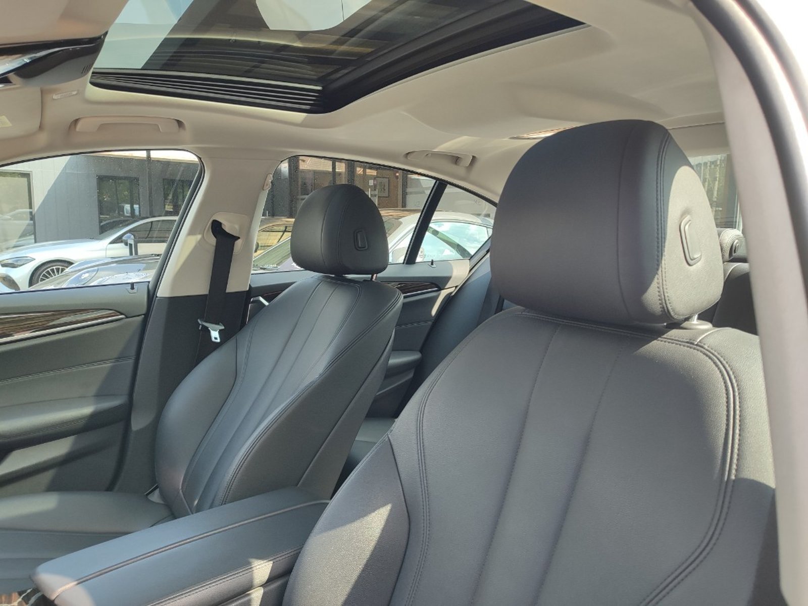 BMW 520I EXECUTIVE 2.0 AT 2018 - Imagen 11 de 17