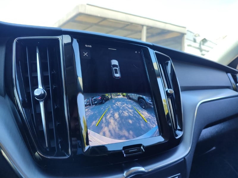 Volvo XC60 B5 II MOMENTUM 4WD 2022 - Imagen 11 de 15