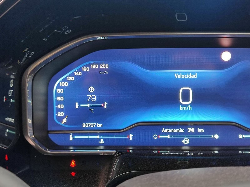 Chevrolet SILVERADO ZR2 6.2L 4WD 2023 - Imagen 17 de 18