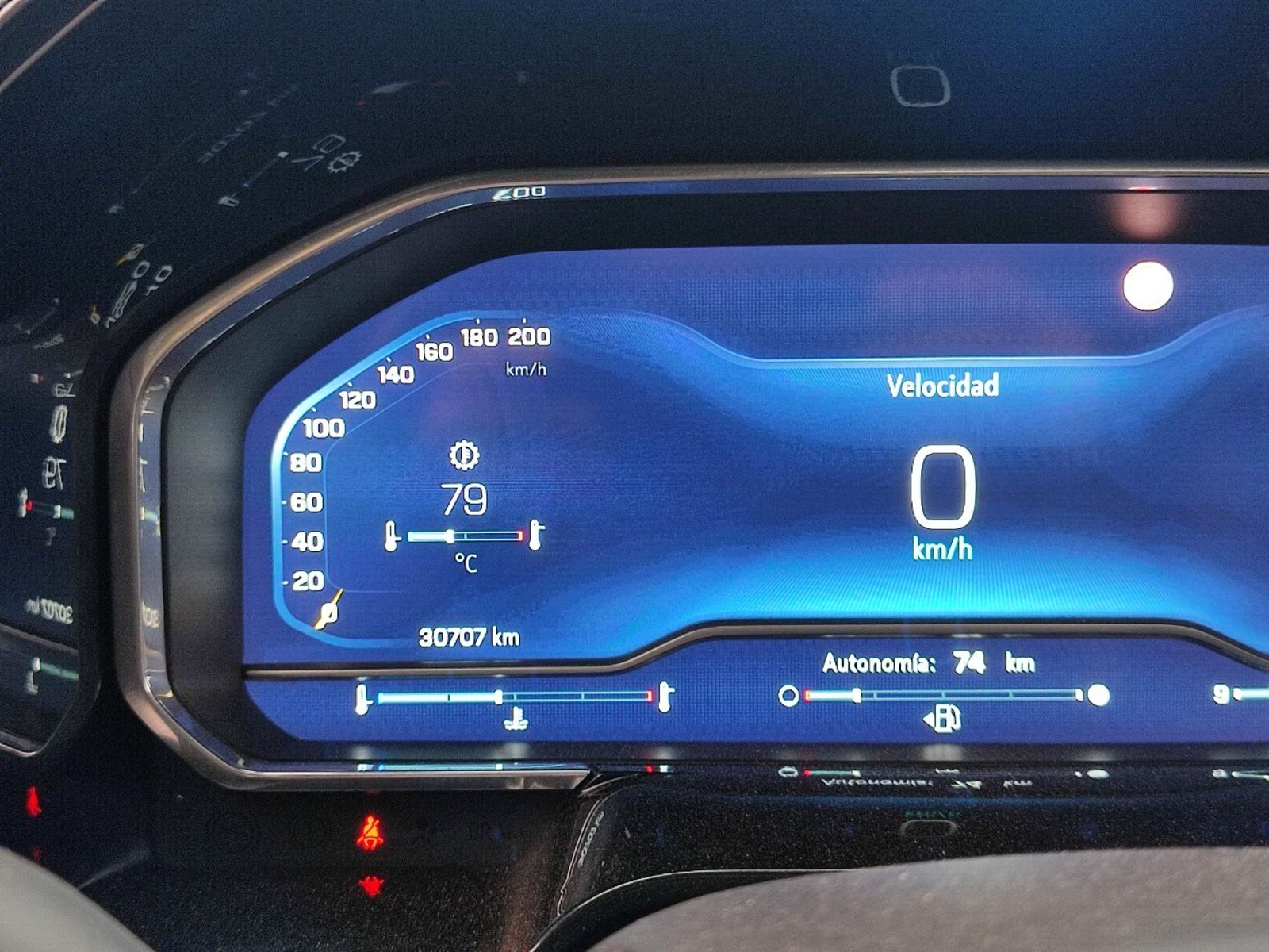 Chevrolet SILVERADO ZR2 6.2L 4WD 2023 - Imagen 17 de 18